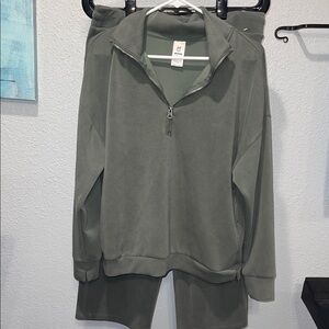 Women's Green Quarter-Zip Sweatshirt